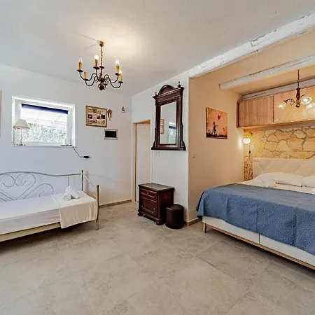 Stunning In Ferienhaus