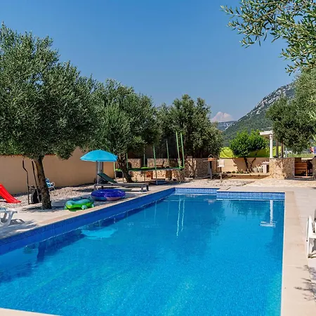 Gorgeous In * ストン