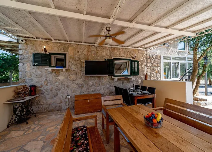 Gorgeous In Nyaraló