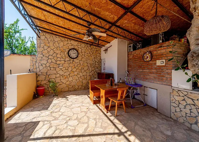 Nyaraló Gorgeous In