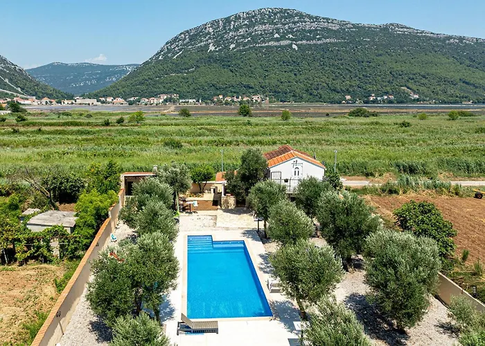 Nyaraló Gorgeous In